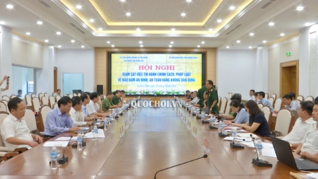 ỦY BAN QUỐC PHÒNG AN NINH CỦA QUỐC HỘI LÀM VIỆC VỚI ỦY BAN NHÂN DÂN TỈNH QUẢNG NINH